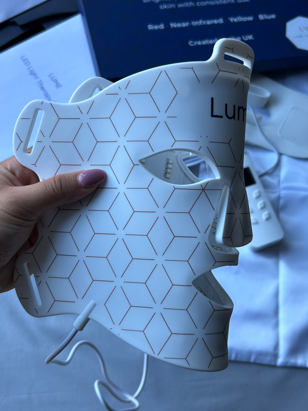 Lumé Multi-Wavelength LED Therapy Face Mask