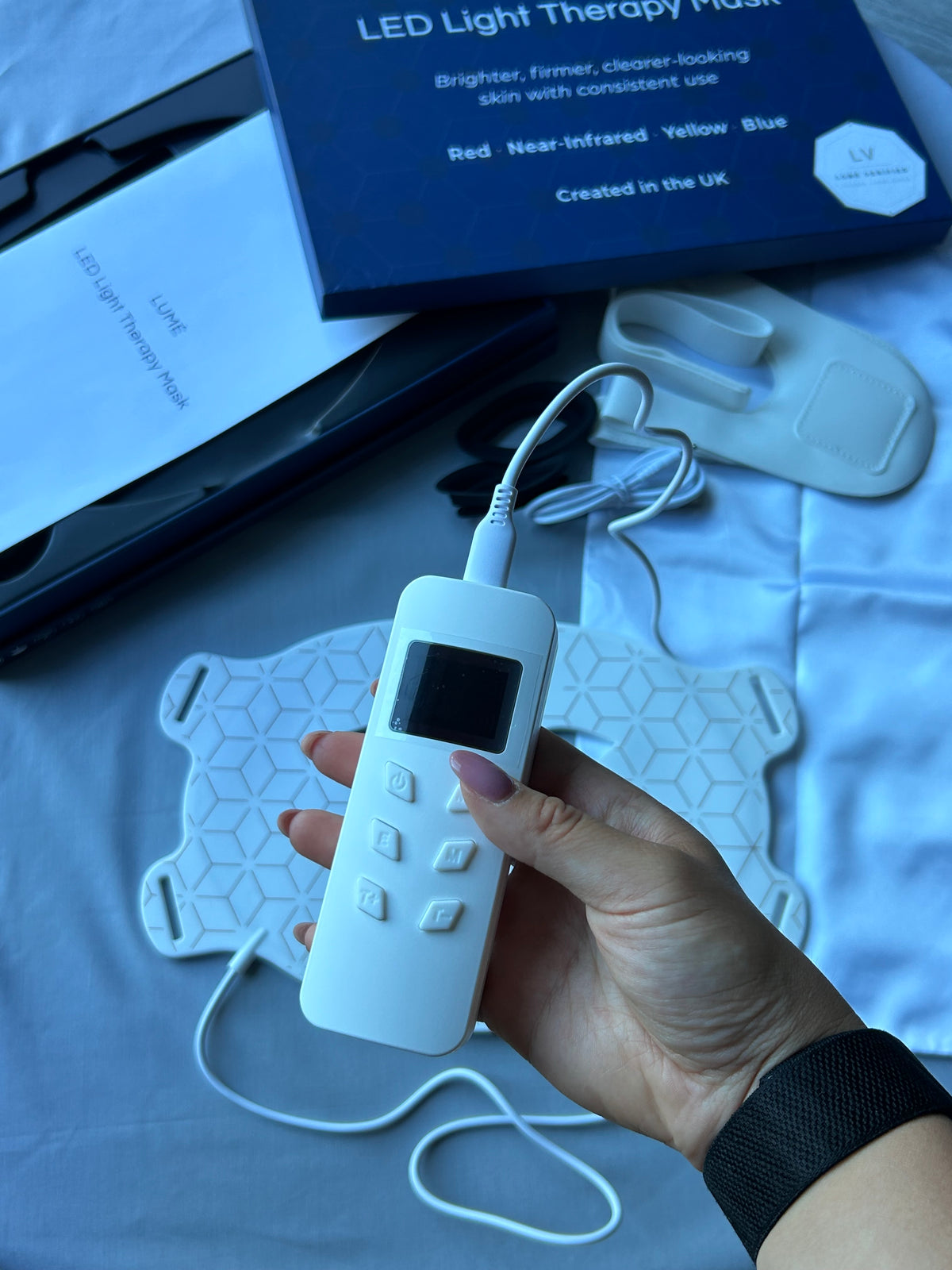 Lumé Multi-Wavelength LED Therapy Face Mask